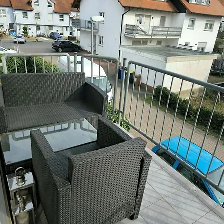 Ruhige In Guter Gegend Lejlighed