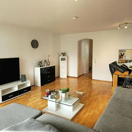 Apartment Ruhige In Guter Gegend *