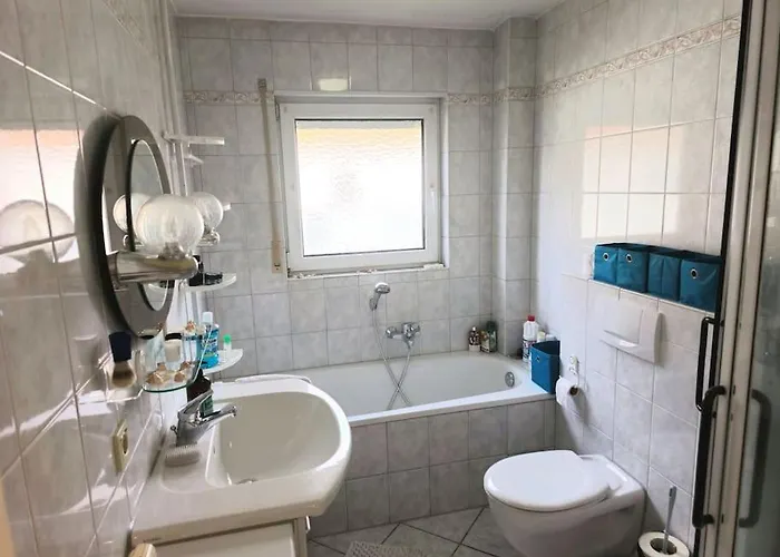 Ruhige In Guter Gegend Apartment *